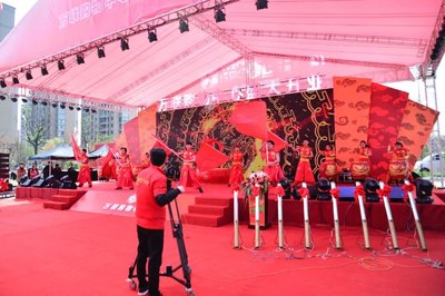 潮涌上海，悅動(dòng)國(guó)慶——2018年上海商場(chǎng)國(guó)慶主題嘉年華暨全民趣味賽事策劃